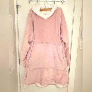 NEW Pink Cozy Sherpa Pullover Oversized Wearable Blanket 💖